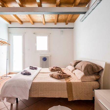 Whouse Suite Apartment Mirasole Bologna Eksteriør bilde