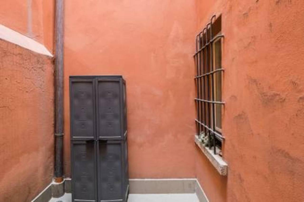 Whouse Suite Apartment Mirasole Bologna Eksteriør bilde